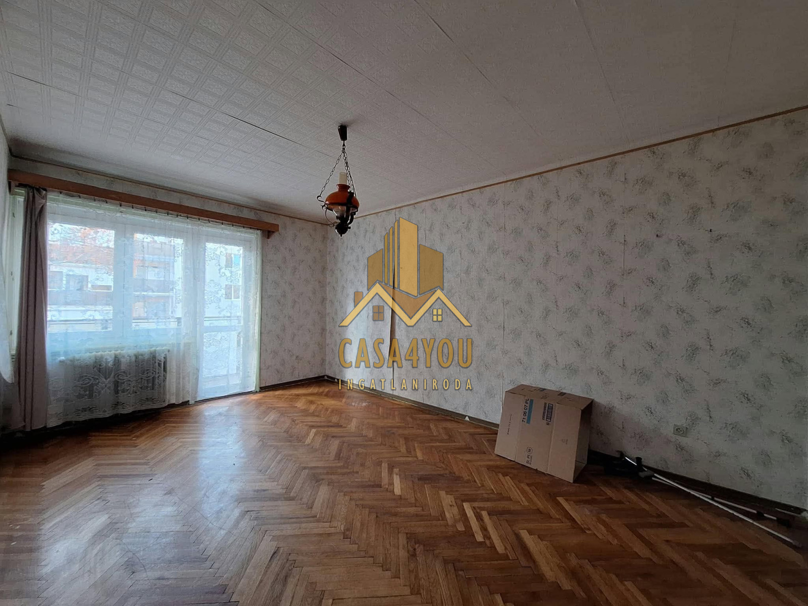 Eladó tégla lakás Komló-Szilvásban felújítandó, hőszigetelt garzon lakás eladó